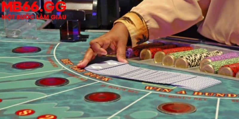 Chọn Baccarat và chọn game bài mà cược thủ yêu thích